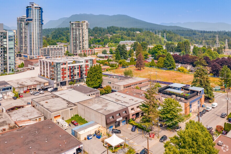 More Photos Of 1448 Crown St, North Vancouver District Warehouse For Lease
