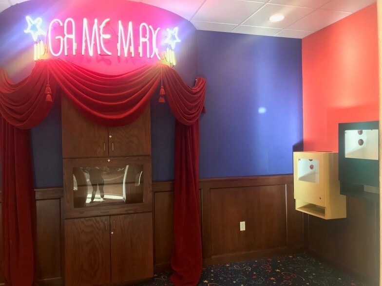 More Photos Of 2567 Valley View Ln, Dallas Medical For Sale