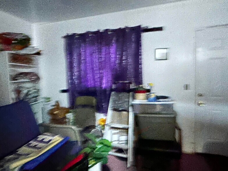 More Photos Of 10616 Avalon Blvd, Los Angeles Loft Creative Space For Sale