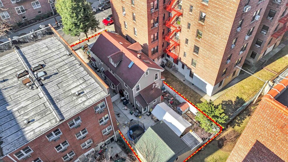 More Photos Of 6571 Booth St, Rego Park Apartments For Sale