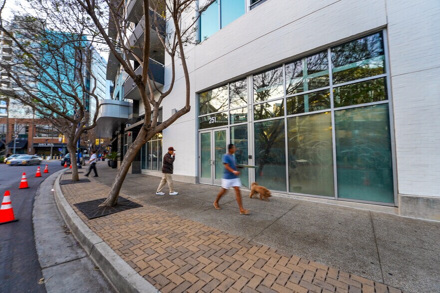 More Photos Of 251 10th Ave, San Diego Apartments For Lease