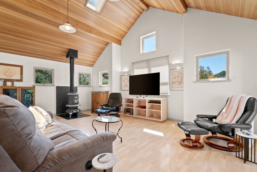 More Photos Of 518 Capitola Ave, Capitola Multifamily For Sale