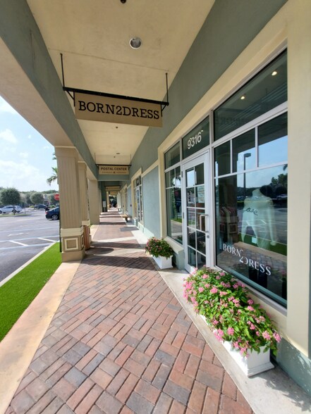 More Photos Of 9100-9316 Forest Hill Blvd, Wellington Unknown For Lease