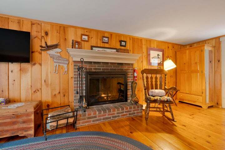 More Photos Of 11 Holbrook St, Freeport Hospitality For Sale