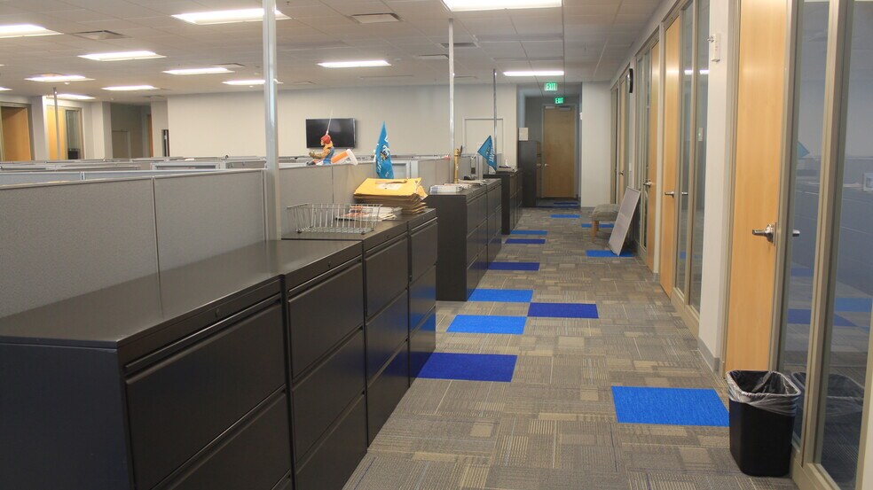 More Photos Of 1 Independent Dr, Jacksonville Office For Sale