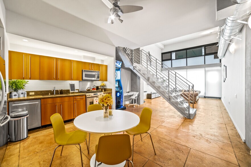 More Photos Of 350 11th Ave, San Diego Apartments For Sale