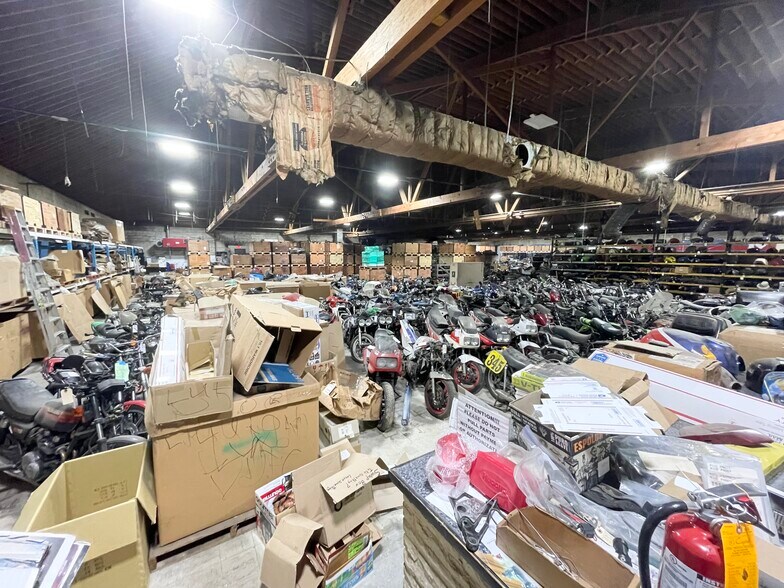 More Photos Of 3440 W Broad St, Columbus Warehouse For Sale