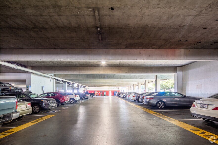 More Photos Of 1040 Elm Ave, Long Beach Medical For Lease