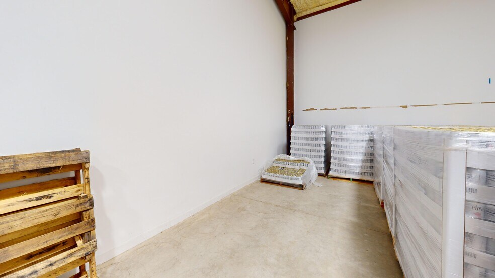 More Photos Of 12112 Anderson Mill Rd, Cedar Park Warehouse For Sale