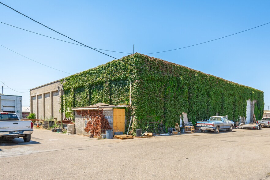 More Photos Of 701 N Stockton St, Lodi Manufacturing For Sale