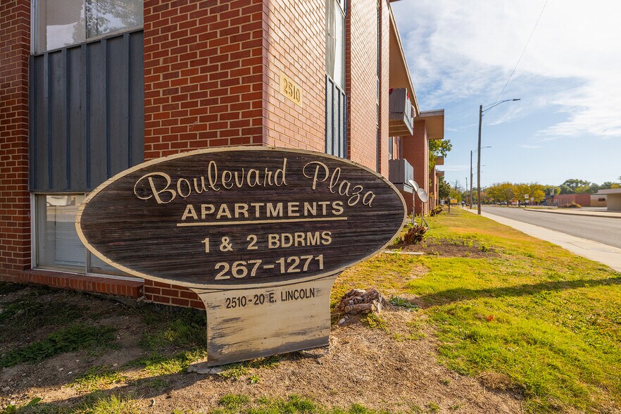 More Photos Of 2520 E Lincoln St, Wichita Apartments For Sale