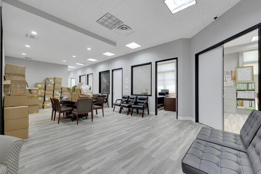 More Photos Of 375 N Stephanie St, Henderson Medical For Sale