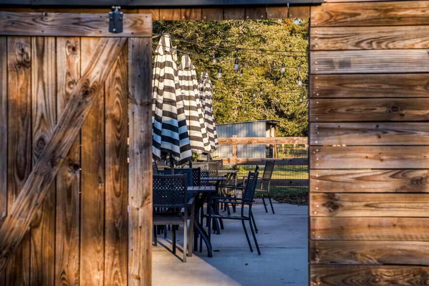 More Photos Of 23192 Murrell Rd, Hockley Lodge Meeting Hall For Sale