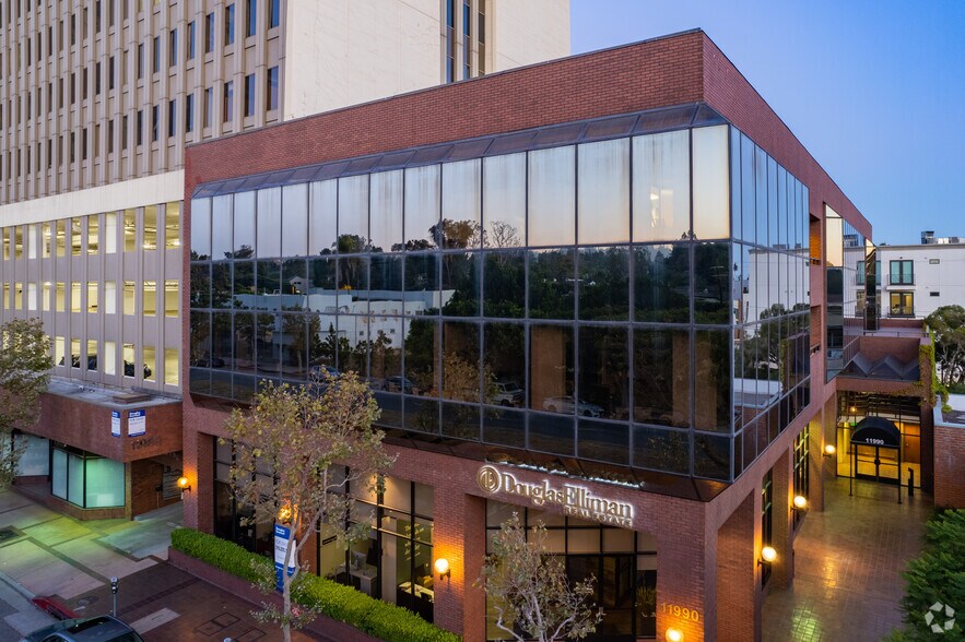 More Photos Of 11990 San Vicente Blvd, Los Angeles Office For Lease