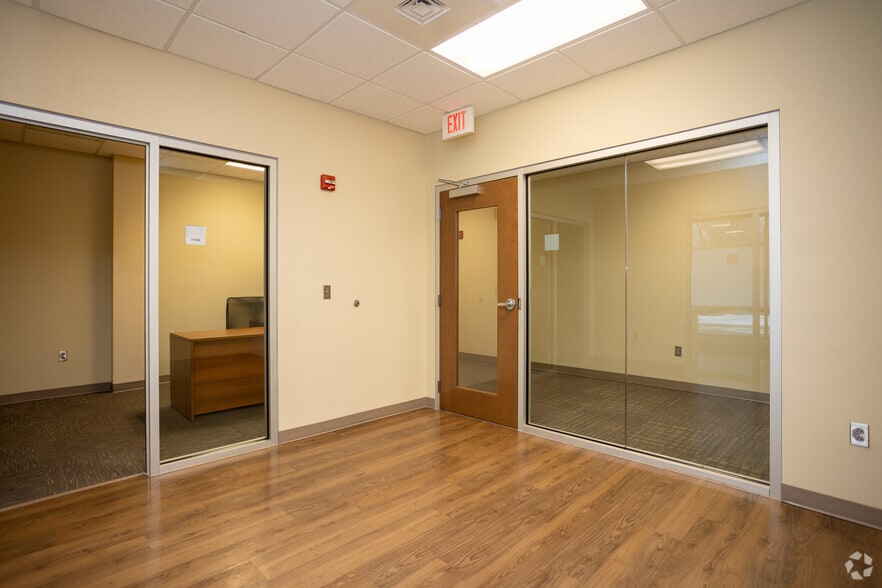 More Photos Of 5301 Wilkinson Blvd, Charlotte Freestanding For Lease