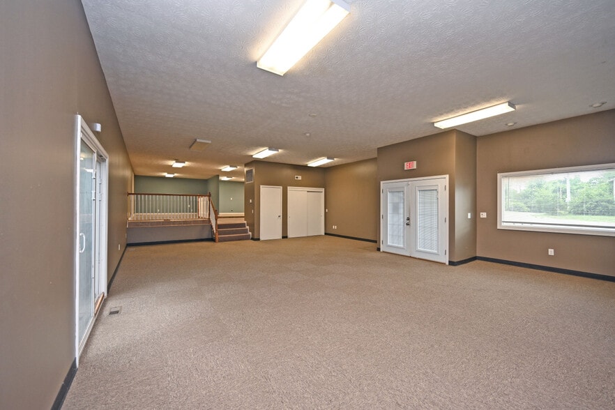 More Photos Of 9101 N Dixie Dr, Dayton Storefront Retail Office For Sale