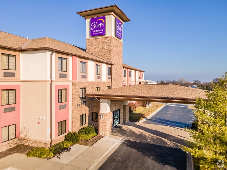 More Photos Of 1840 N Church Rd, Liberty Hotel For Sale