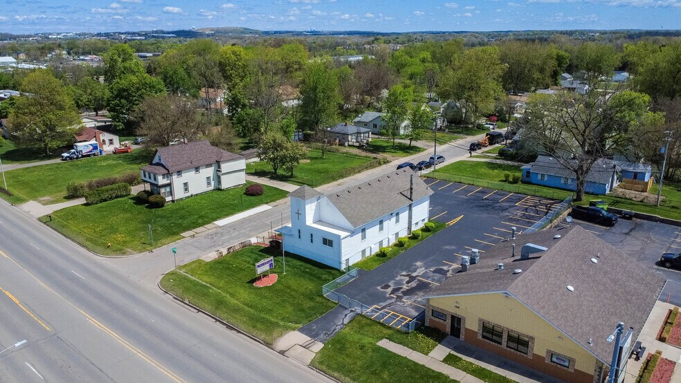 More Photos Of 1196 Joslyn Ave, Pontiac Religious Facility For Sale