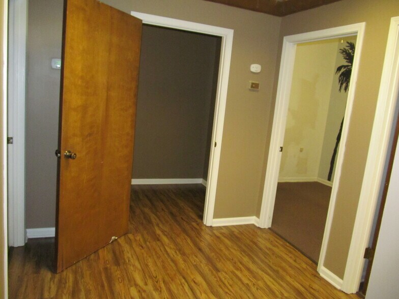 More Photos Of 4797-4803 Cuba-Millington Rd, Millington Medical For Lease