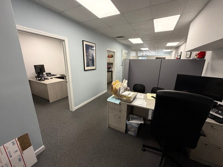 More Photos Of 50 Main St, Hempstead Medical For Lease