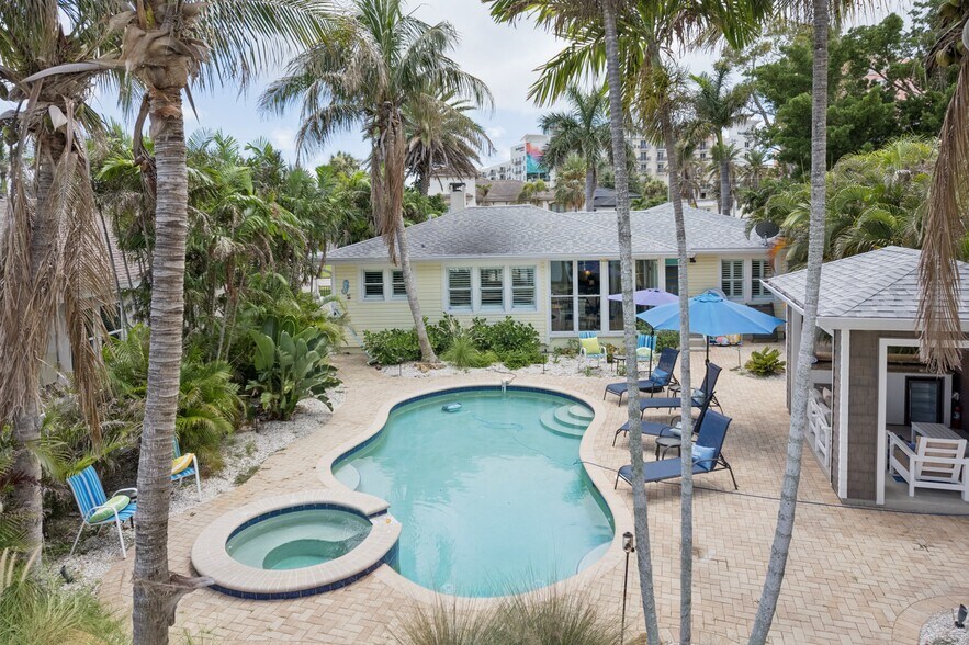 More Photos Of 110 Devon Dr, Clearwater Specialty For Sale
