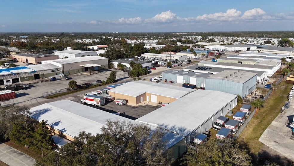 More Photos Of 102 James St, Venice Self Storage For Sale