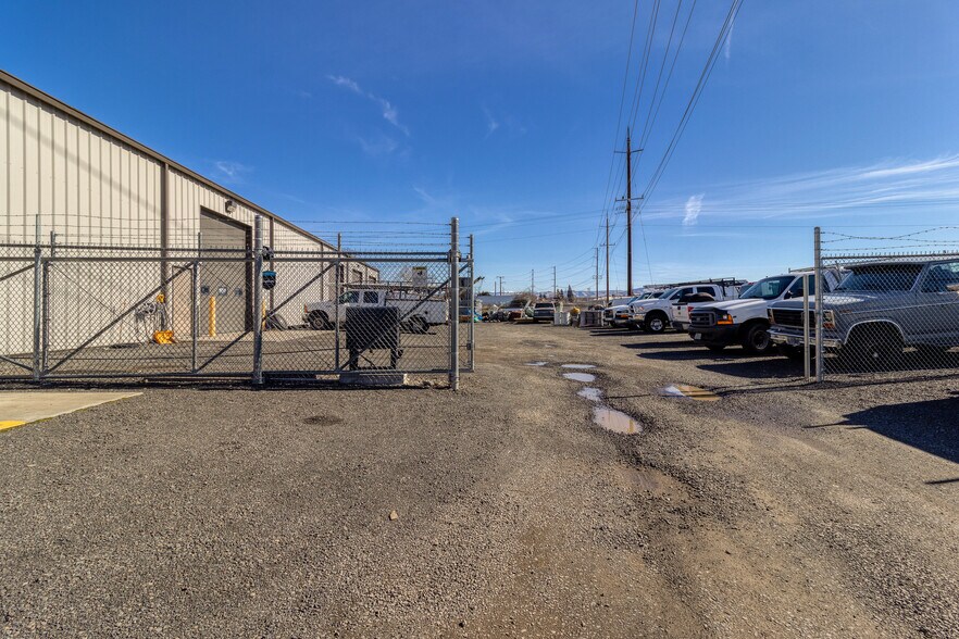 More Photos Of 618 Industrial Ct, Walla Walla Warehouse For Sale