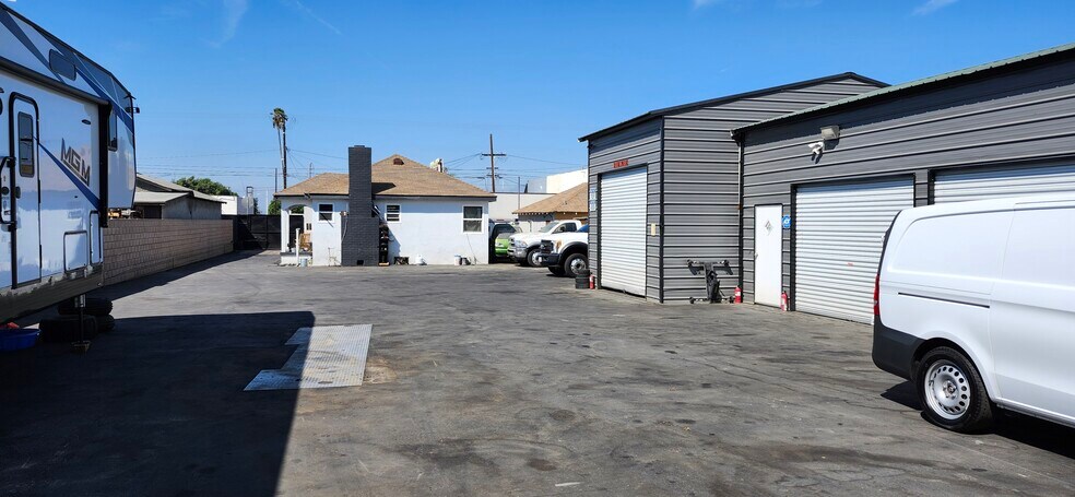 More Photos Of 2446 Durfee Ave, El Monte Freestanding For Sale