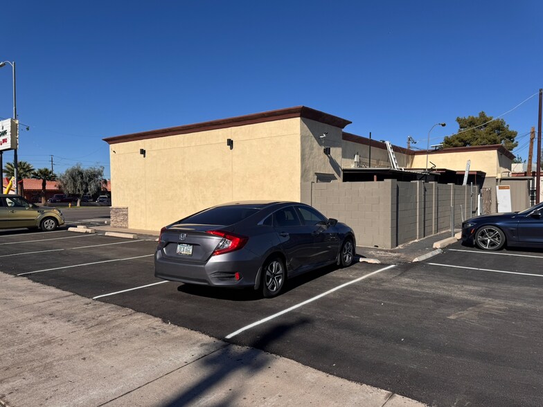 More Photos Of 501 N Arizona Ave, Chandler Restaurant For Sale