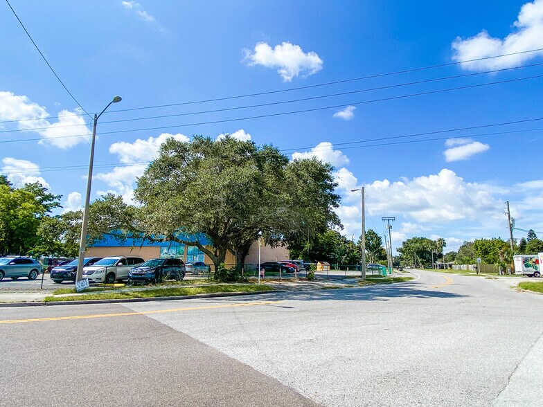 More Photos Of 2590 Havendale Blvd, Winter Haven Office For Sale