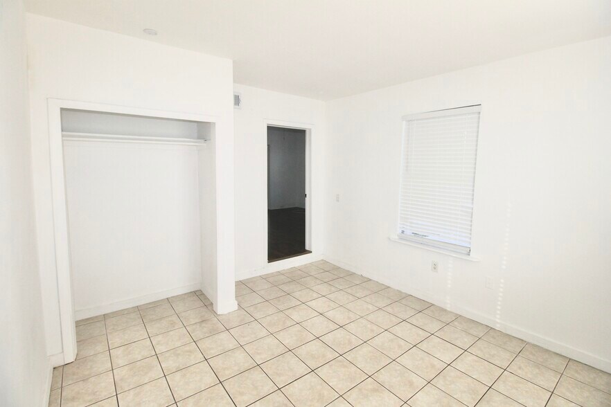 More Photos Of 610 Dundee Rd, Dundee Apartments For Sale