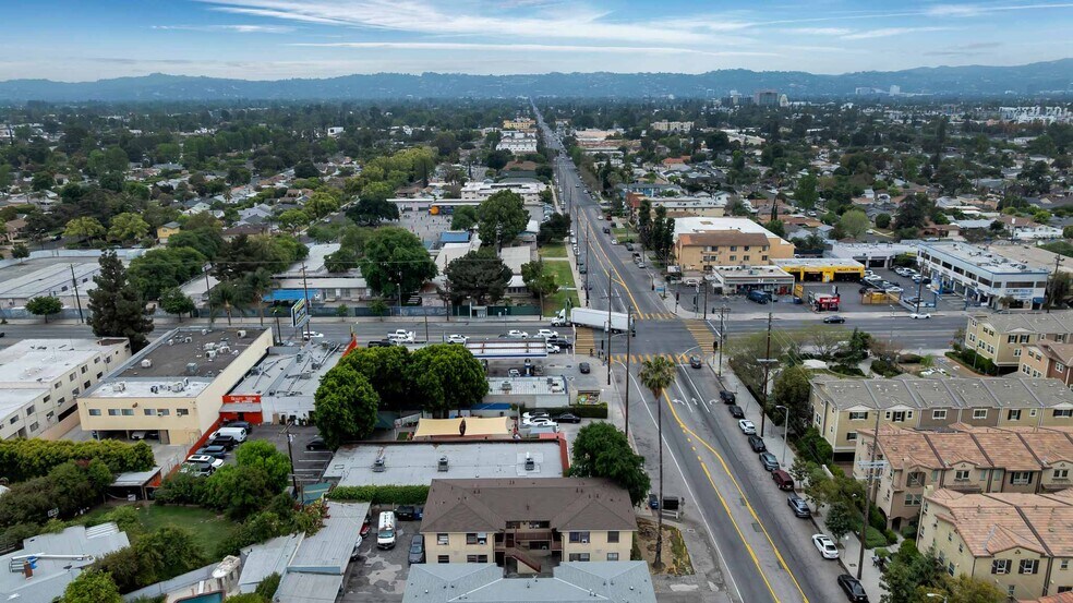 More Photos Of 7224 Hazeltine Ave, Van Nuys Apartments For Sale