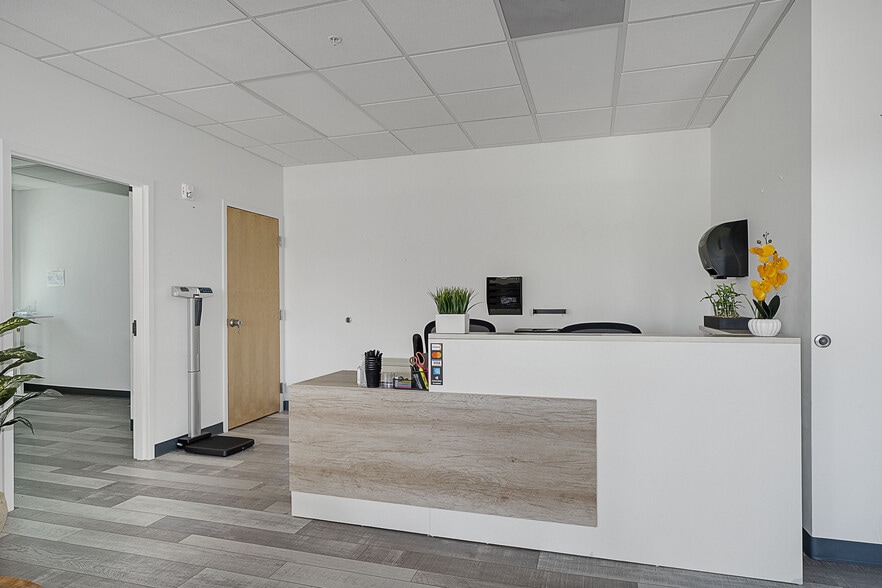 More Photos Of 180 Pinnacles Dr, Palm Coast Medical For Lease