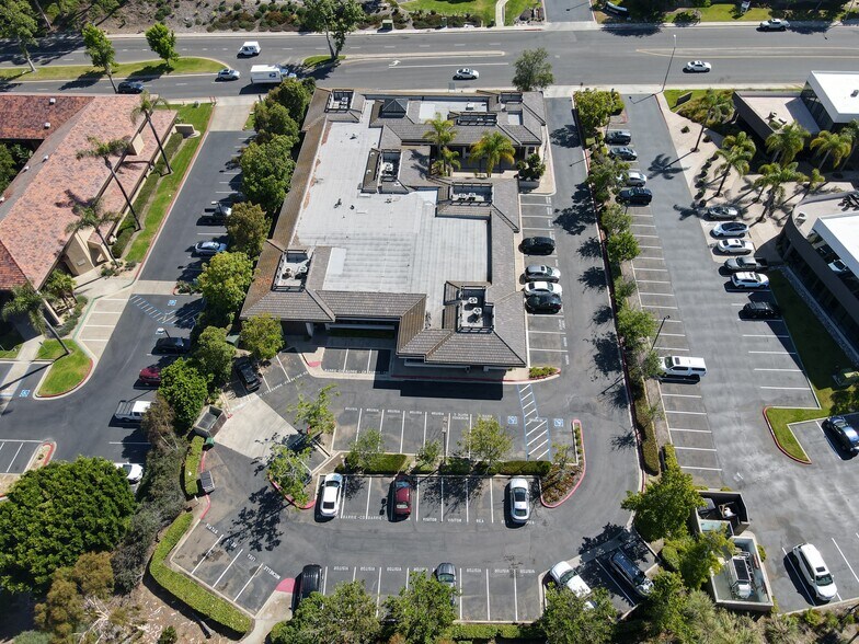 More Photos Of 6336 Greenwich Dr, San Diego Office For Lease