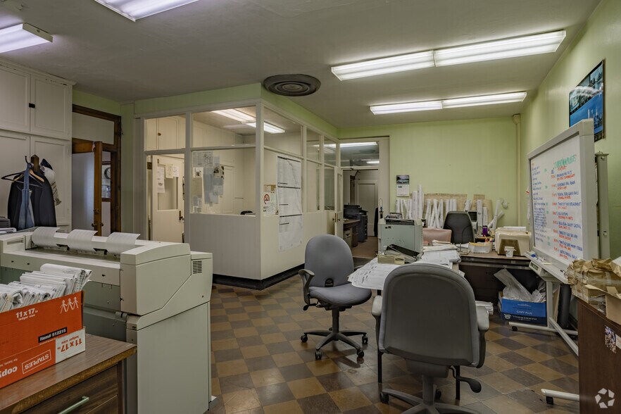 More Photos Of 1873 E 55th St, Cleveland Warehouse For Sale