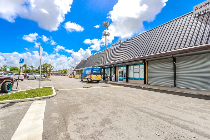 More Photos Of 11424-11648 Quail Roost Dr, Miami Unknown For Lease