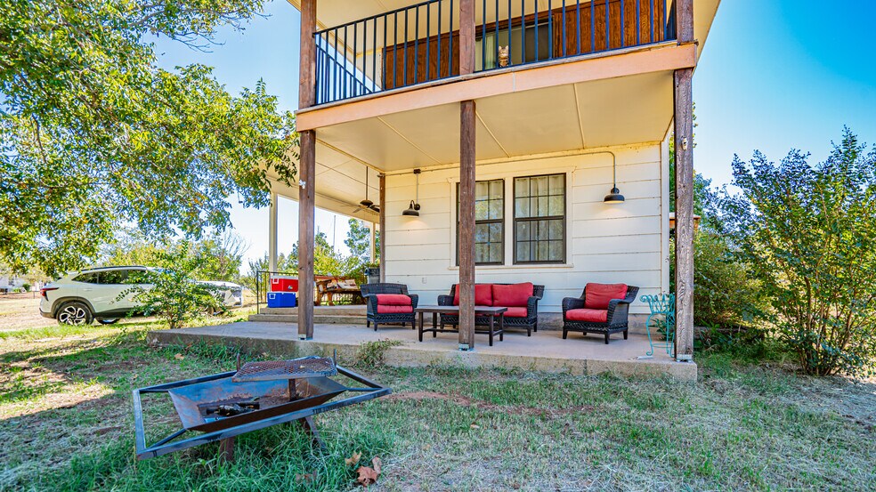 More Photos Of 1275-1299 Big Valley Cir, Lipan Trailer Camper Park For Sale