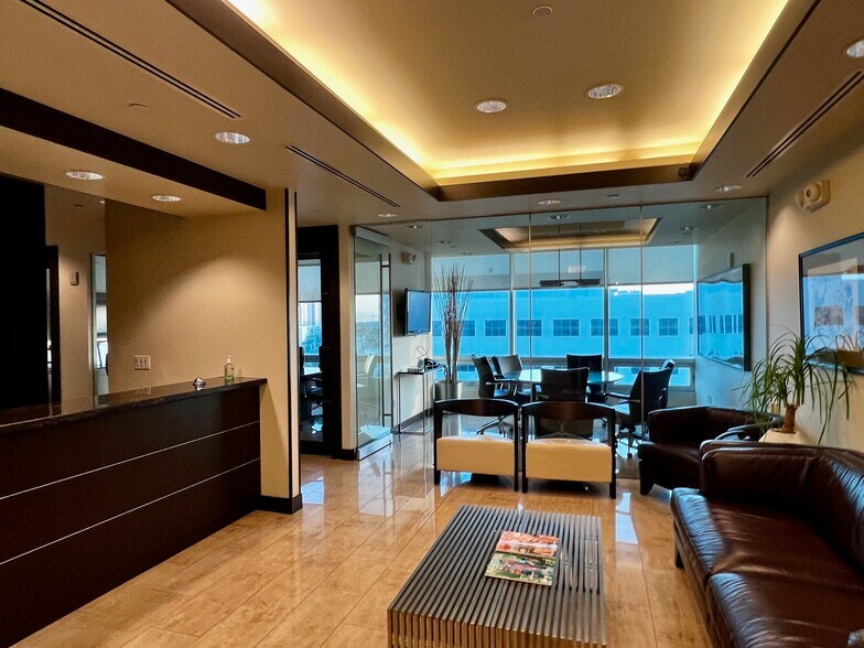 More Photos Of 20900 NE 30th Ave, Aventura Office Residential For Sale