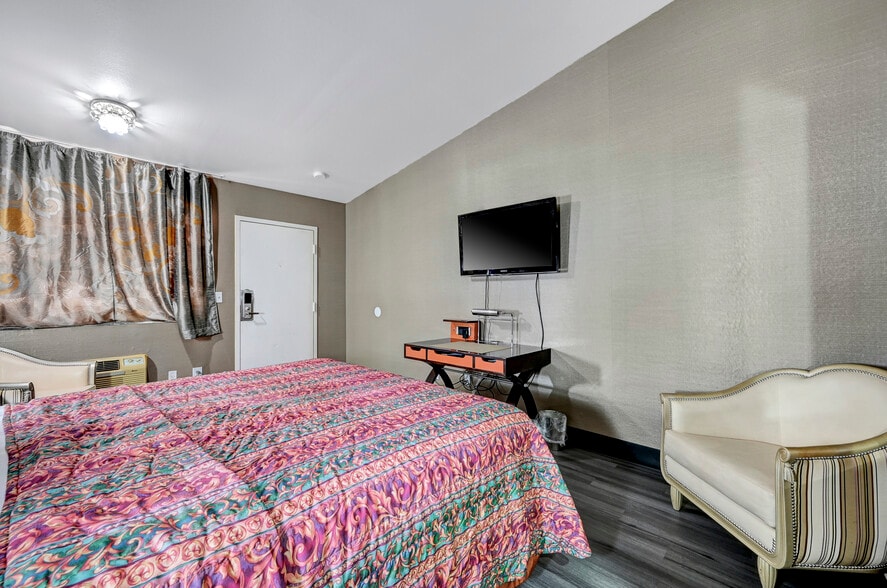 More Photos Of 2855 Fremont St, Las Vegas Hotel For Sale