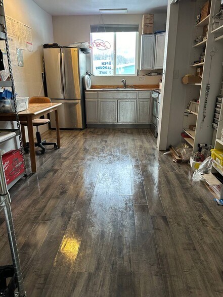 More Photos Of 5410 Bent Ct, Juneau Carwash For Sale