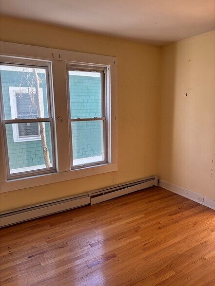 More Photos Of 373 Blatchley Ave, New Haven Apartments For Sale