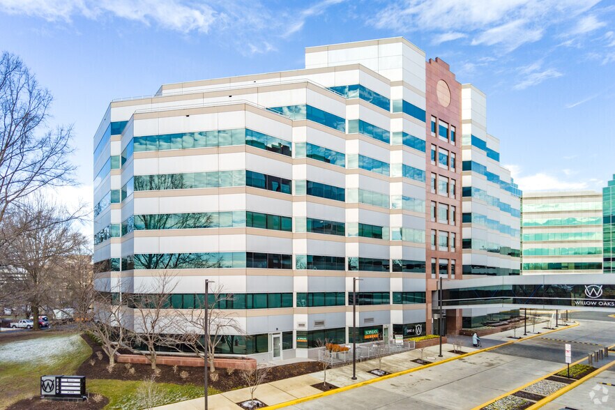 Primary Photo Of 8260 Willow Oaks Corporate Dr, Fairfax Medical For Lease