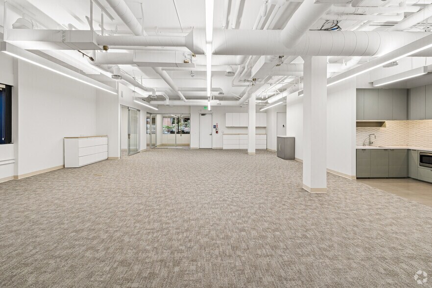 More Photos Of 2220 N University Dr, Newport Beach Office For Lease
