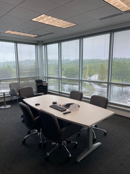 More Photos Of 2601 Mission Point Blvd, Beavercreek Office For Lease