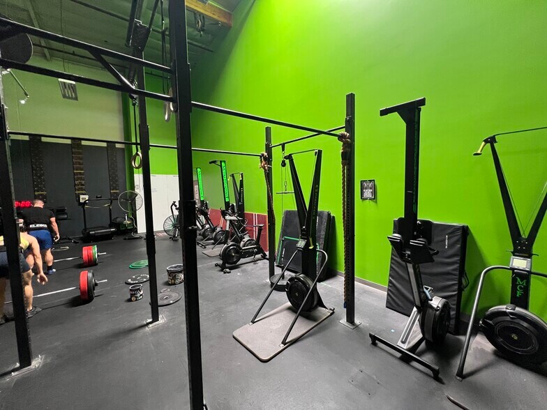 More Photos Of 1700-1790 Evergreen St, Duarte Warehouse For Lease