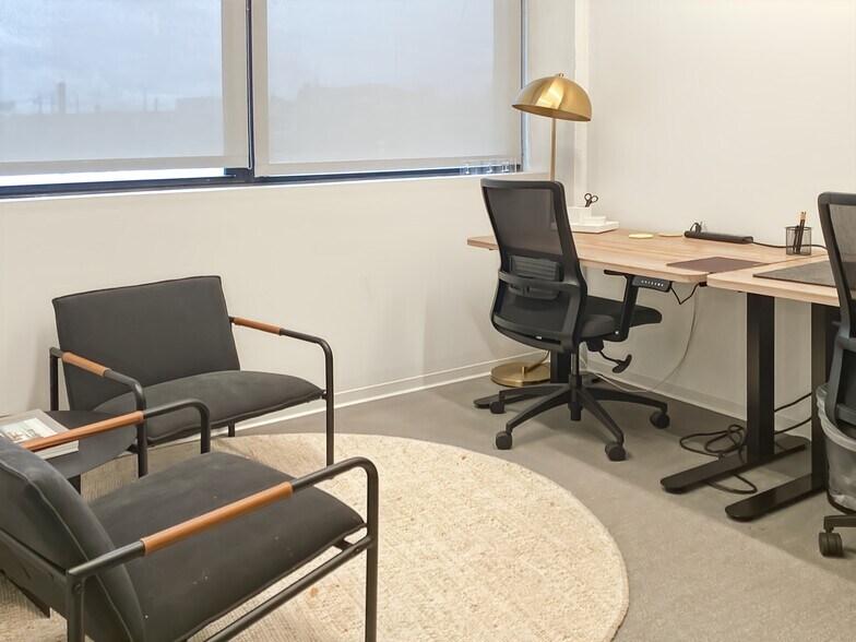 More Photos Of 30- 10 41st Ave, Long Island City Coworking Space