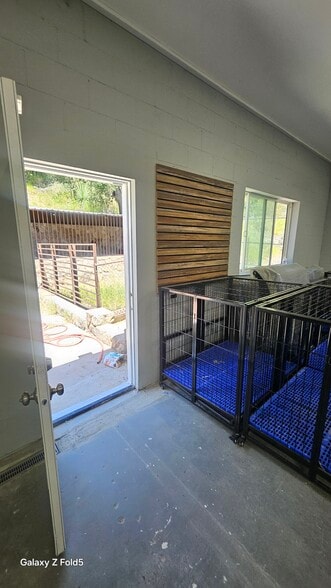 More Photos Of Dog Resort, Dog Hotel, Kennels, Dog Boarding, Tujunga Specialty For Lease