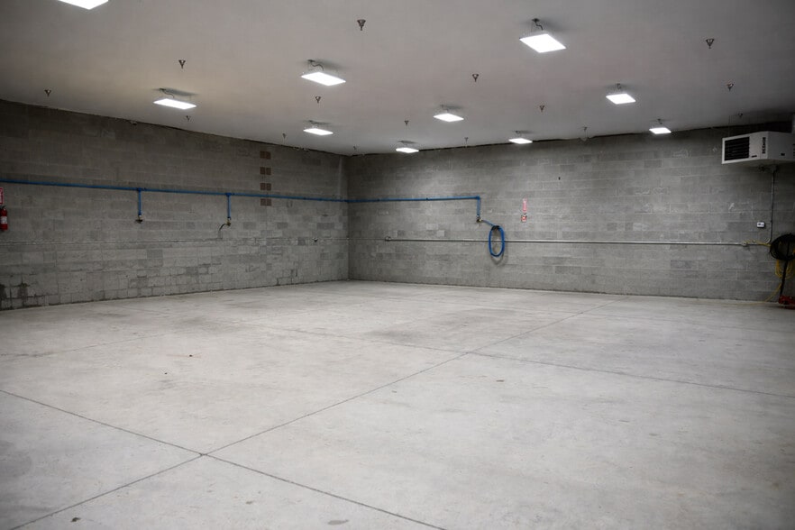 More Photos Of 163 Reagan Ln #4 & 5, Eatonville Specialty For Sale