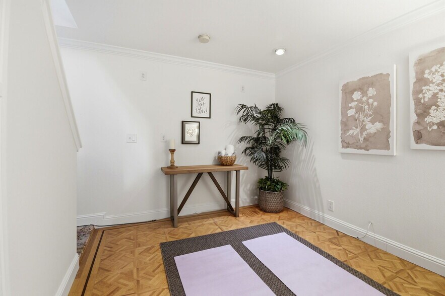 More Photos Of 931 Chestnut St, Alameda Multifamily For Sale