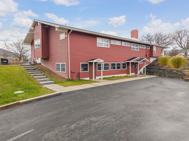 More Photos Of 4956 NY-30, Schoharie Flex For Sale